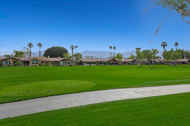 229 Green Mountain Drive, Palm Desert, CA 92211
