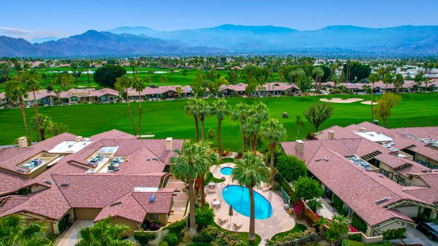 229 Green Mountain Drive, Palm Desert, CA 92211