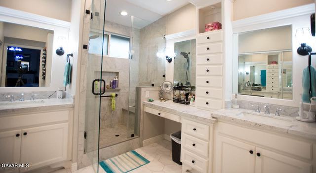 5057 W Avenue L3, Quartz Hill, CA 93536