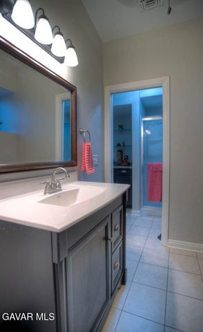 5057 W Avenue L3, Quartz Hill, CA 93536