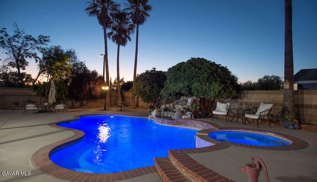 5057 W Avenue L3, Quartz Hill, CA 93536