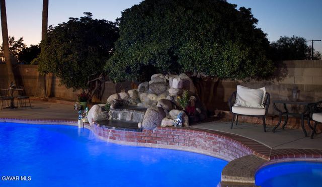 5057 W Avenue L3, Quartz Hill, CA 93536