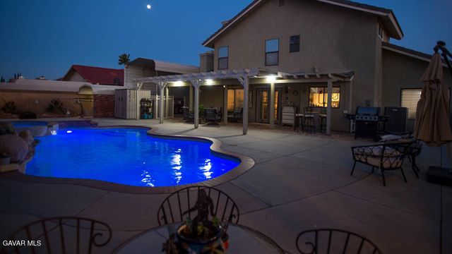 5057 W Avenue L3, Quartz Hill, CA 93536