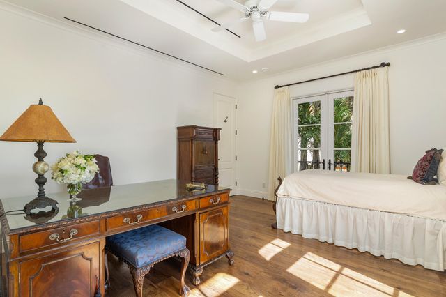 261 Seminole Avenue, Palm Beach, FL 33480