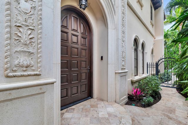 261 Seminole Avenue, Palm Beach, FL 33480