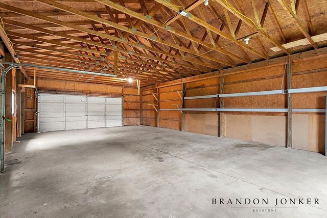 9095 76th Street, Alto, MI 49302