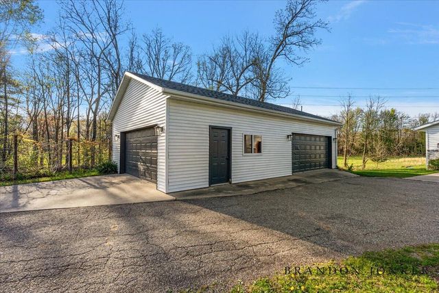 9095 76th Street, Alto, MI 49302