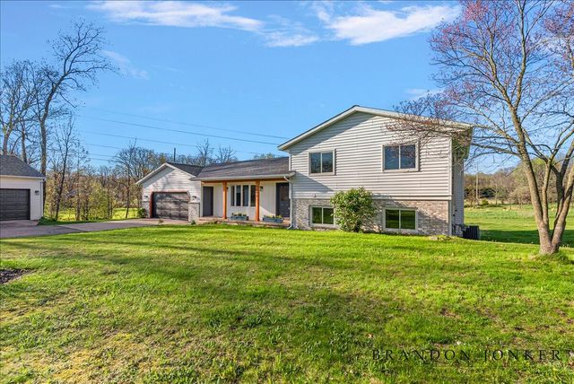 9095 76th Street, Alto, MI 49302