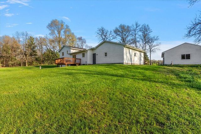 9095 76th Street, Alto, MI 49302