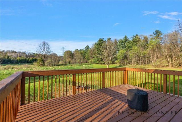 9095 76th Street, Alto, MI 49302