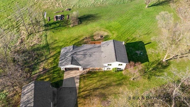 9095 76th Street, Alto, MI 49302