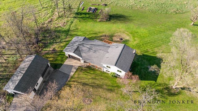 9095 76th Street, Alto, MI 49302