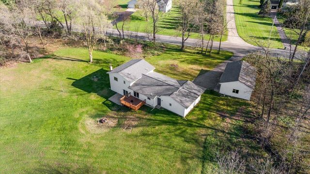 9095 76th Street, Alto, MI 49302