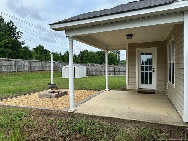 654 Hogart Street, Raeford, NC 28376