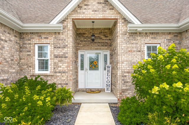 5775 Victory Drive, Columbus, IN 47203