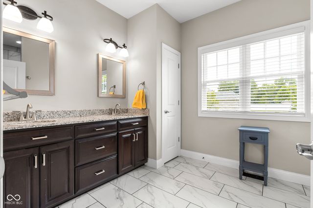 5775 Victory Drive, Columbus, IN 47203