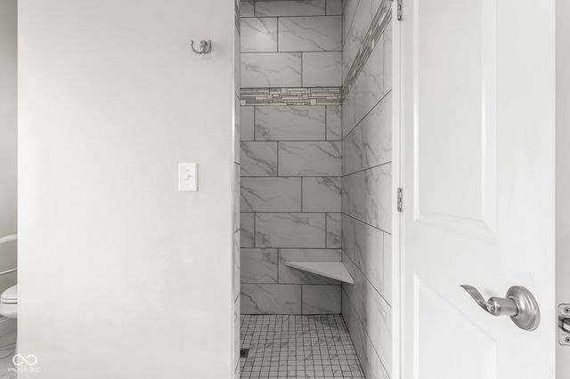 5775 Victory Drive, Columbus, IN 47203