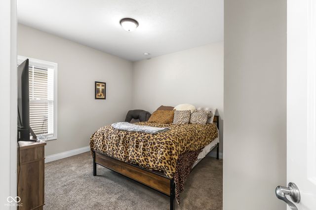 5775 Victory Drive, Columbus, IN 47203