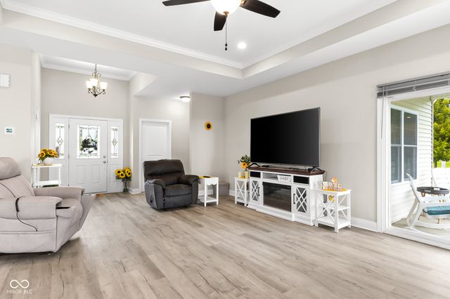 5775 Victory Drive, Columbus, IN 47203