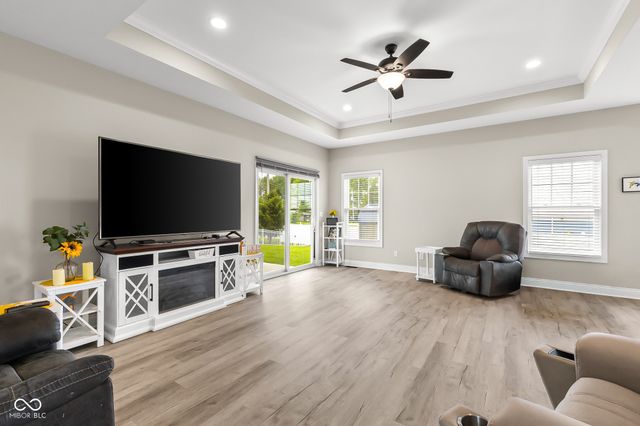 5775 Victory Drive, Columbus, IN 47203