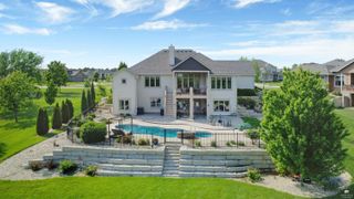 1301 Leone Ridge Dr, Manhattan, KS 66503