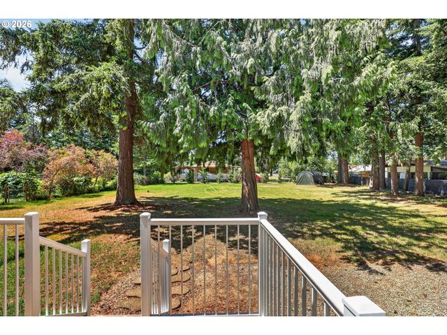 20071 HIGHWAY 213, Oregon City, OR 97045