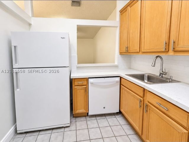 3652 NW 83rd Ln 3652, Sunrise, FL 33351