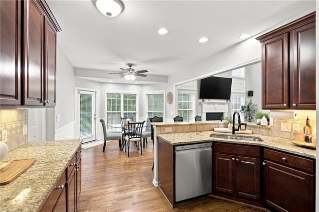 6034 Silver Lace Lane NW, Acworth, GA 30101