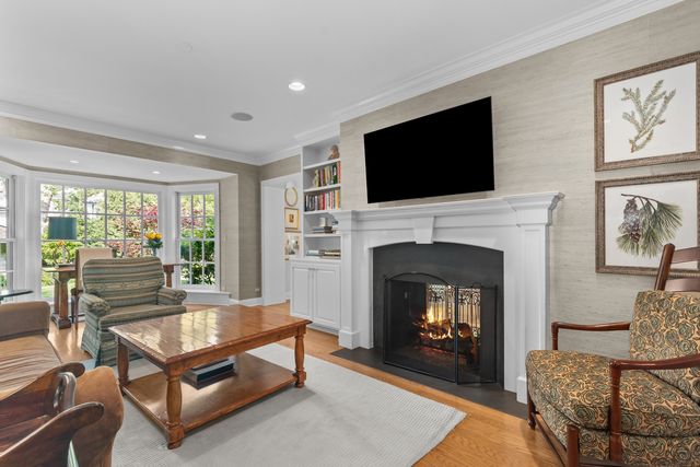 545 Sheridan Road, Winnetka, IL 60093