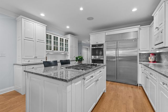 545 Sheridan Road, Winnetka, IL 60093