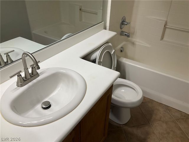 5782 Bayakoa Road, Las Vegas, NV 89142