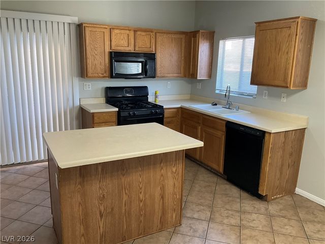 5782 Bayakoa Road, Las Vegas, NV 89142