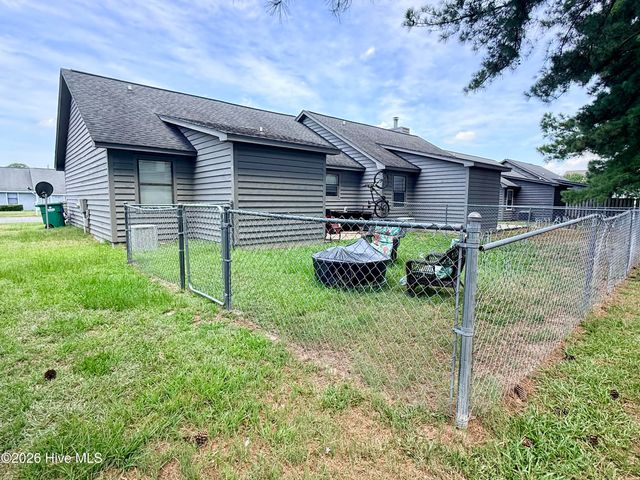 2110 E 3rd Street A&B, Greenville, NC 27858
