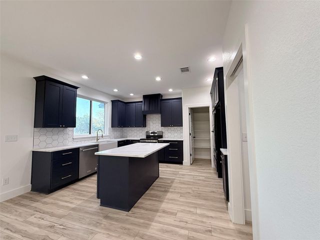 21000 Nantucket CV, Leander, TX 78645