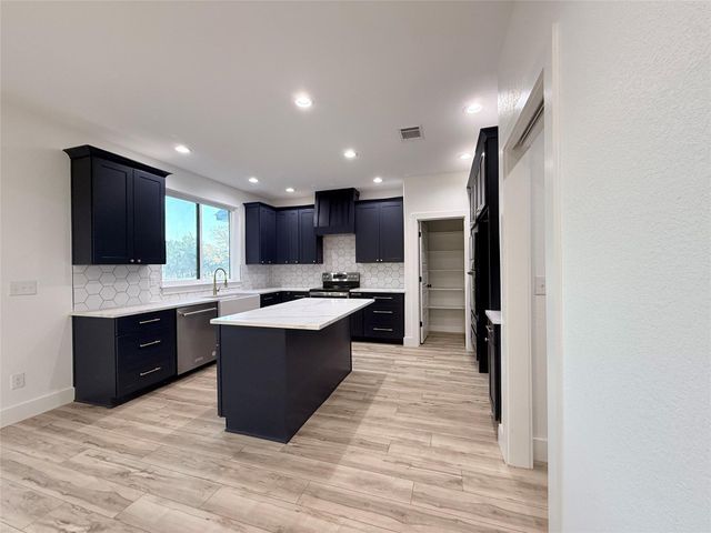 21000 Nantucket CV, Leander, TX 78645