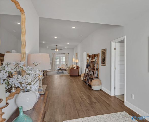 207 Rim Rock Circle, Huntsville, AL 35810