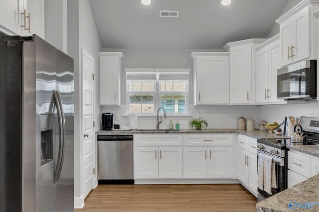 207 Rim Rock Circle, Huntsville, AL 35810