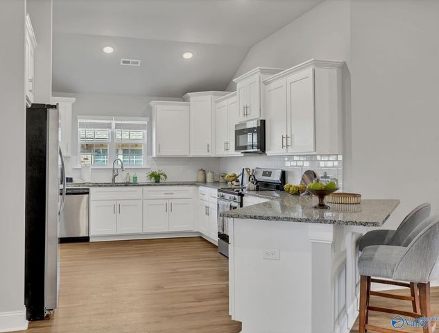 207 Rim Rock Circle, Huntsville, AL 35810