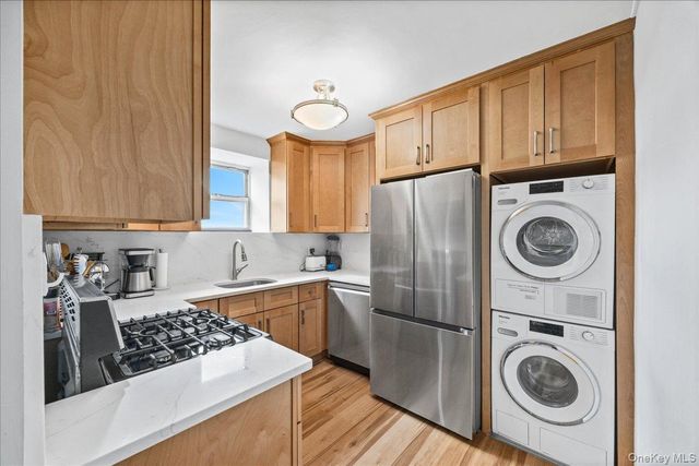 5700 Arlington Avenue 18V, Bronx, NY 10471