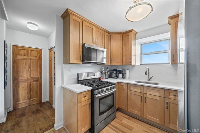 5700 Arlington Avenue 18V, Bronx, NY 10471