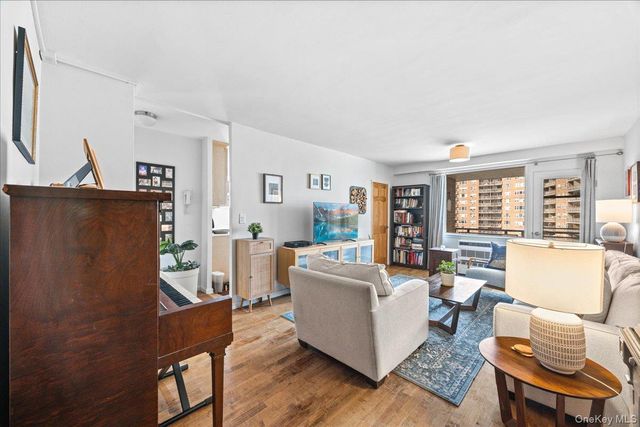 5700 Arlington Avenue 18V, Bronx, NY 10471