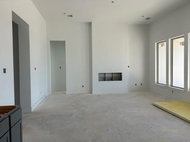 318 Legacy Point Drive, Sealy, TX 77474