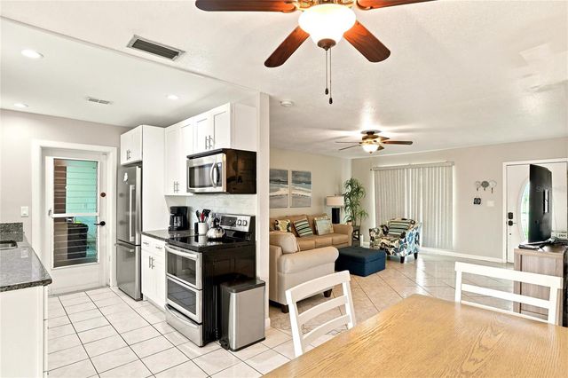 2198 HUTT COURT, Port Charlotte, FL 33952