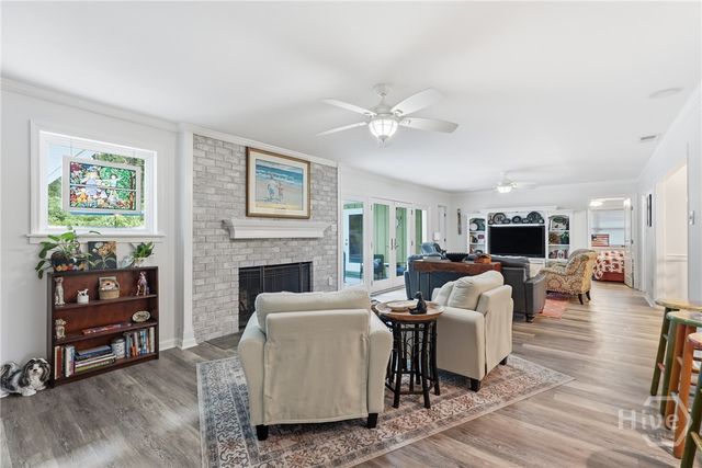 32 Falligant Avenue, Savannah, GA 31410
