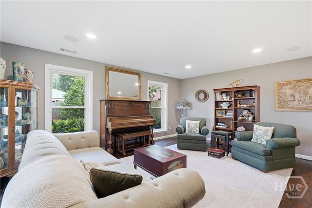 32 Falligant Avenue, Savannah, GA 31410
