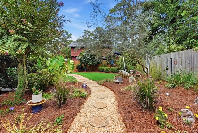 32 Falligant Avenue, Savannah, GA 31410