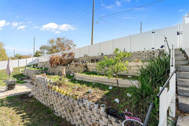 311 MORNINGVIEW DRIVE, Eustis, FL 32726