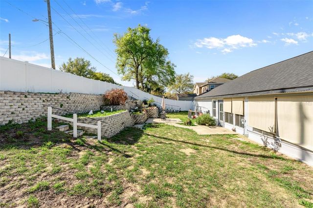 311 MORNINGVIEW DRIVE, Eustis, FL 32726