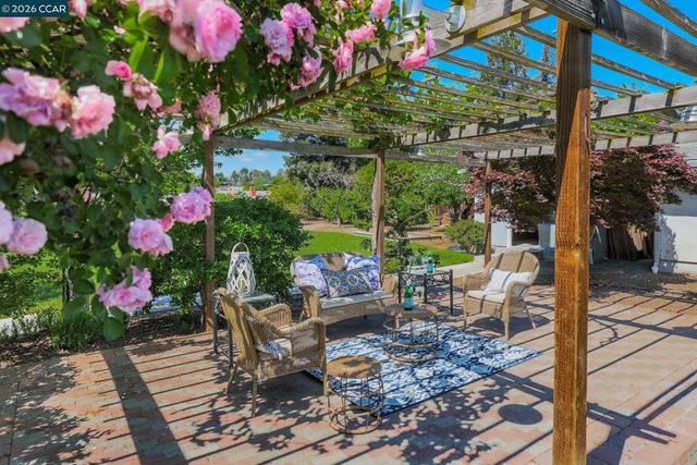 3624 Sanford St, Concord, CA 94520