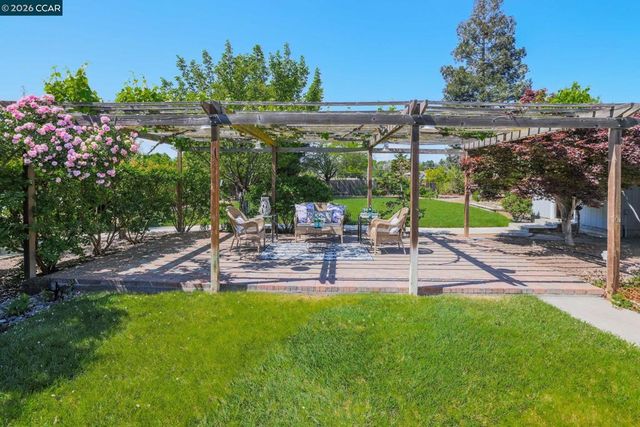 3624 Sanford St, Concord, CA 94520